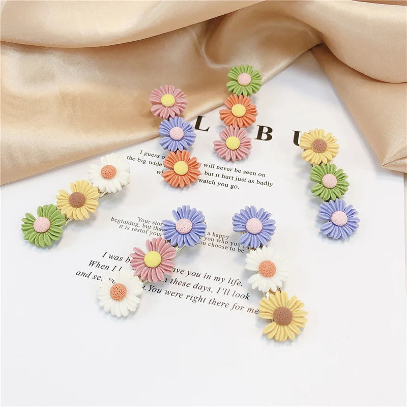 

Girls Cute Colorful Small Daisy Flower Hairpins Children Sweet Hair Clips Headband Korean Style Resin Barrettes Kids Hair Access