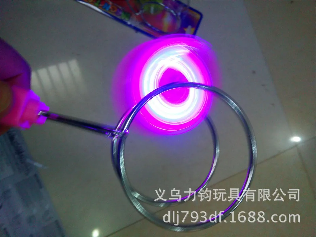 Supply of Goods Stall Supply of Goods Flash YO-YO Fantasy Magic Flying Hand-cranking Gyro Toy