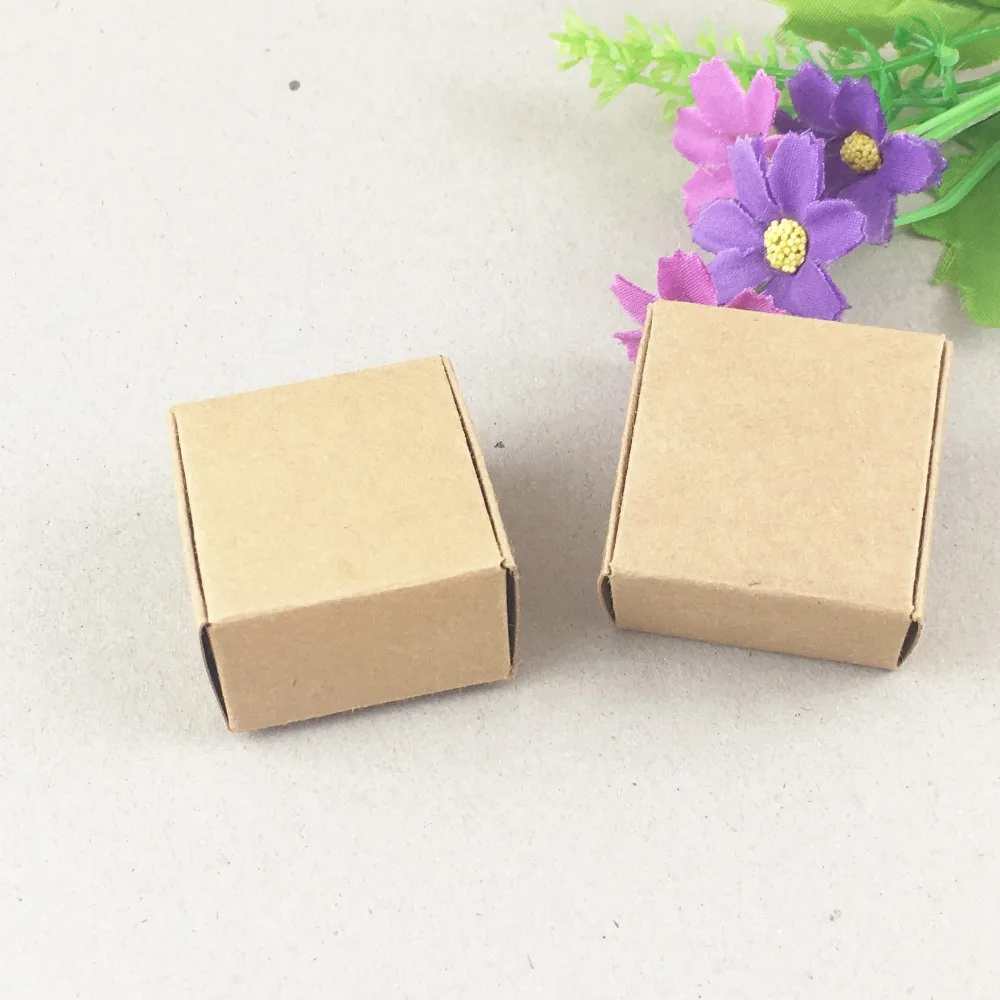

100pcs 4*4*2.5cm brown kraft gift box natural Paper Packing Box,small soap Box Party Wedding Candy Chocolate Bakery Baking Cake