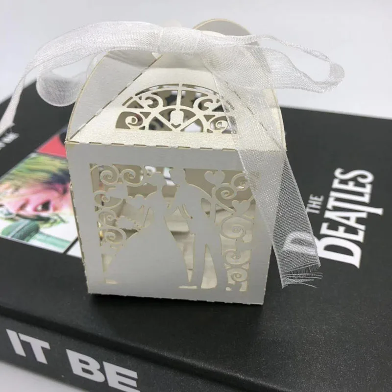 50 шт. пустотелая Милая Свадебная коробка для конфет, лазерная резка, коробка для крещения, бонбоньерка, коробка для домашнего декора