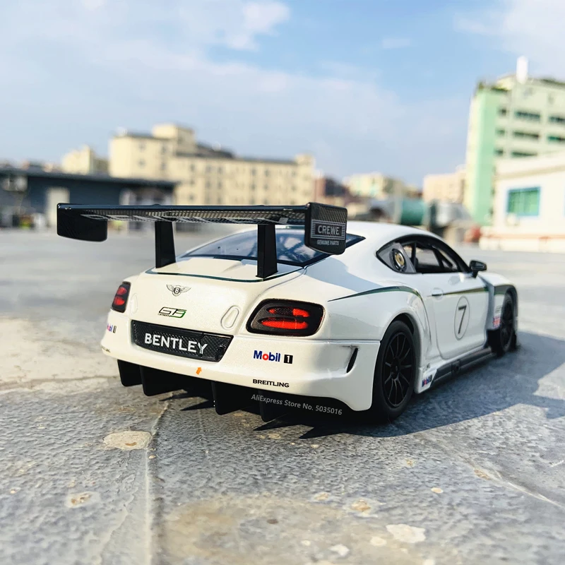 Bburago 1:24 Bentley Continental GT3 модель автомобиля из сплава декоративная коллекция