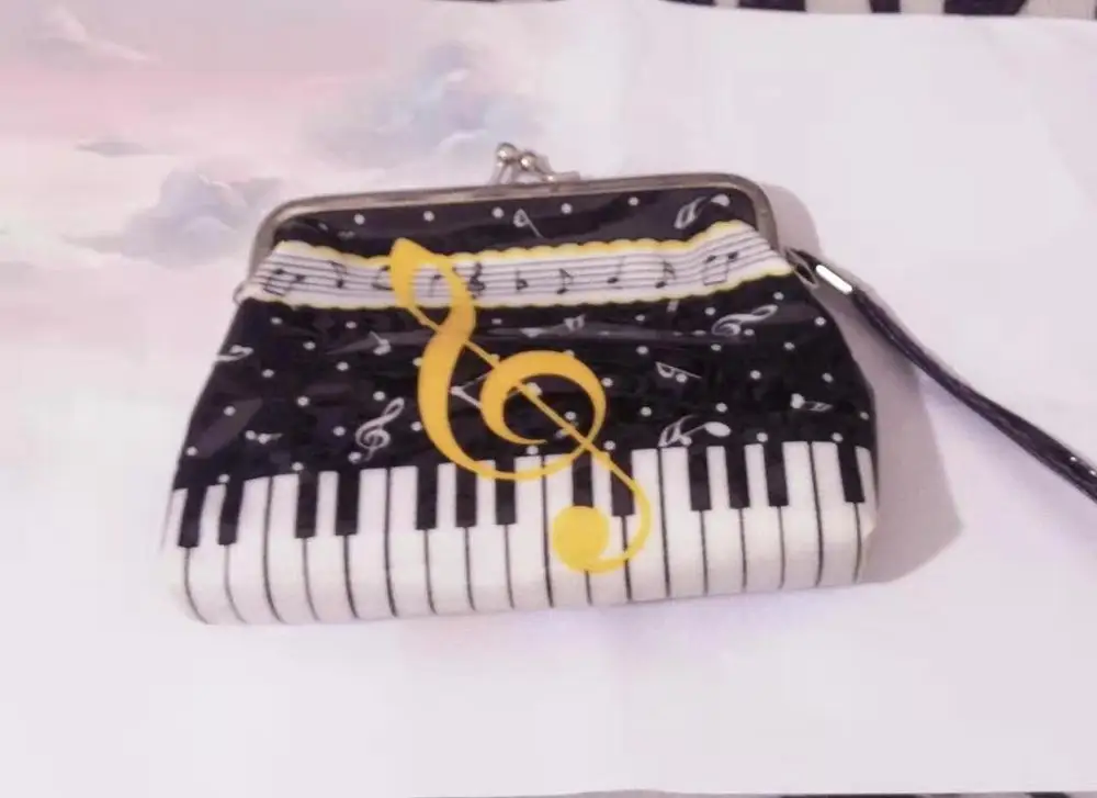 

Princess sweet lolita coin purse Japanese sweet soft sister coin purse lovely and fashion music note piano printed purse KCQB05