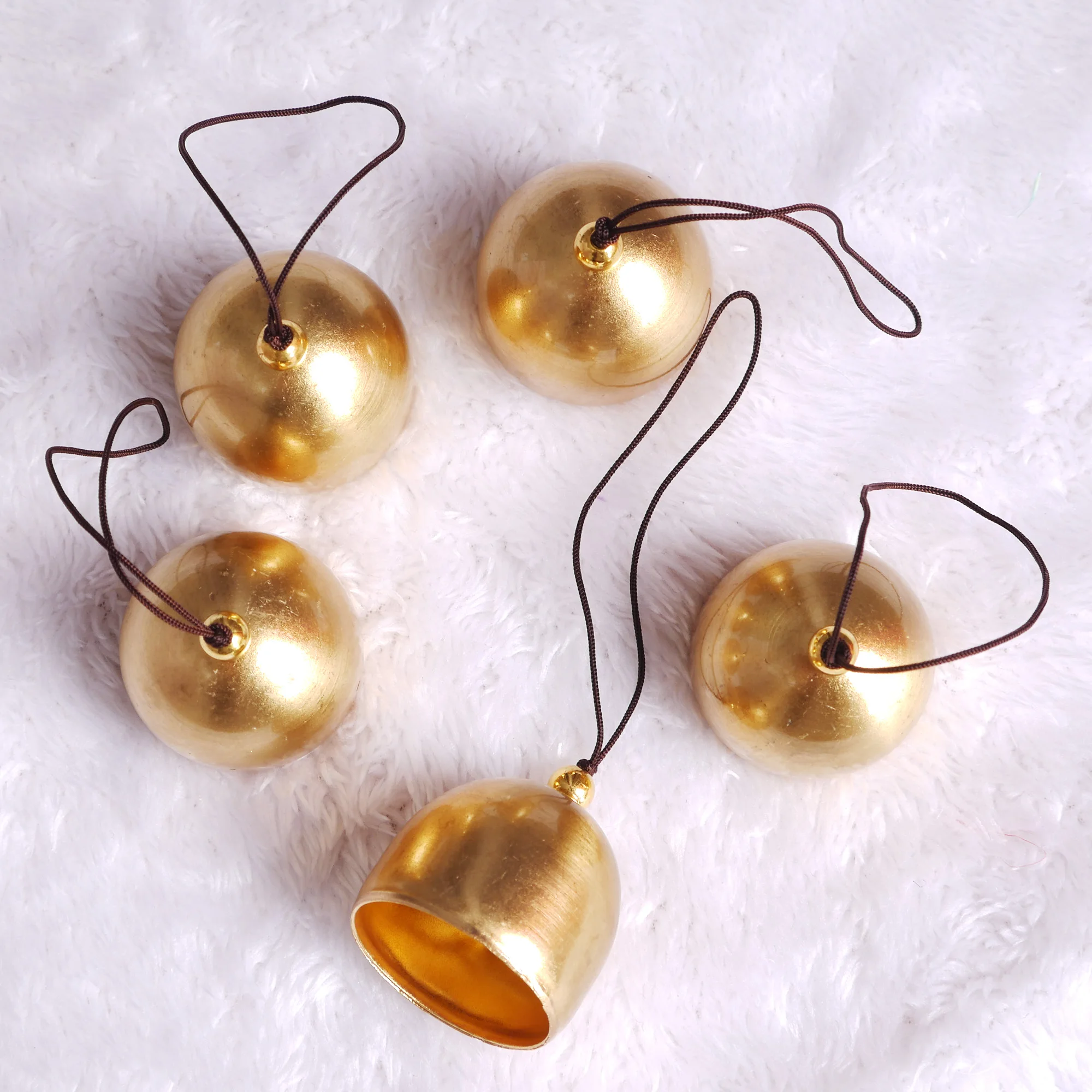 

10PCS Christmas Metal Bell Decoration Pure Copper Bell Pendant Brass Door Bell Diy Craft Wind Chime Making Art Brass Bell