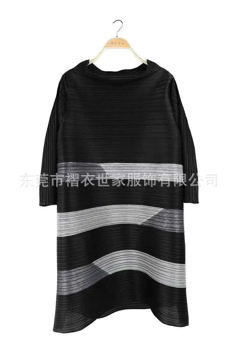 Горячая Miyake модные складки slash шеи Свободная длинная полосатая футболка
