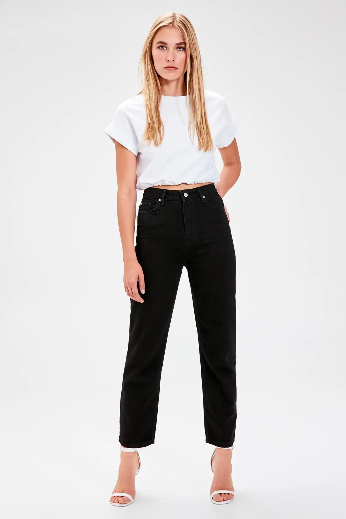 Trendyol черный Высокая Талия Прямые джинсы TWOAW20JE0100