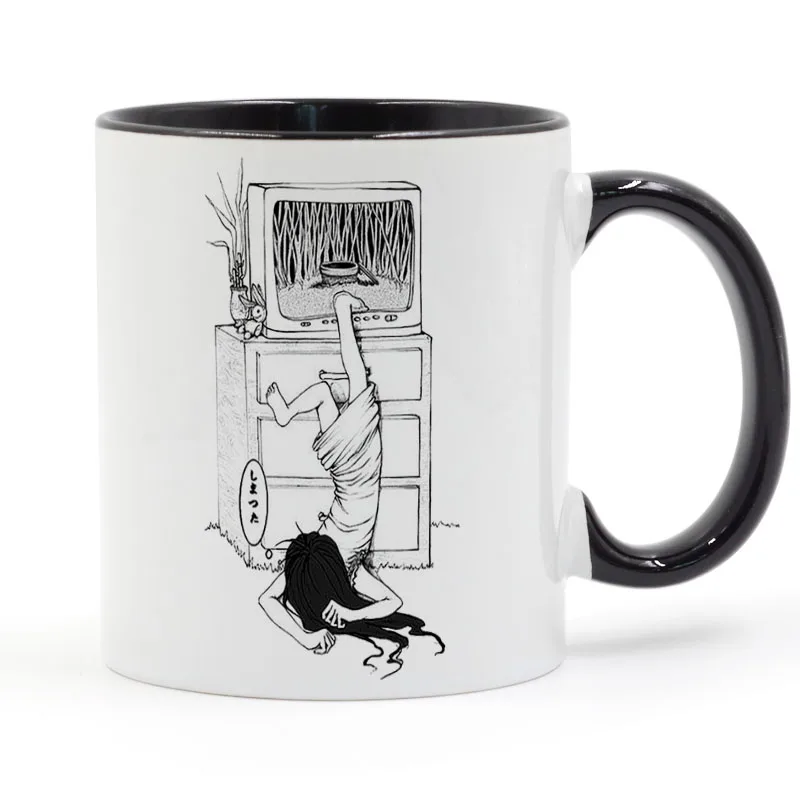 Кофейная кружка Sadako с забавным аниме керамическая чашка цветная ручка внутри
