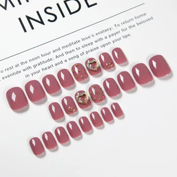 

24Pcs Bean Paste Fake Nails with Rhinestone Heart Design Finished Short Square Full Cover Nail Art with Glue artifical nails