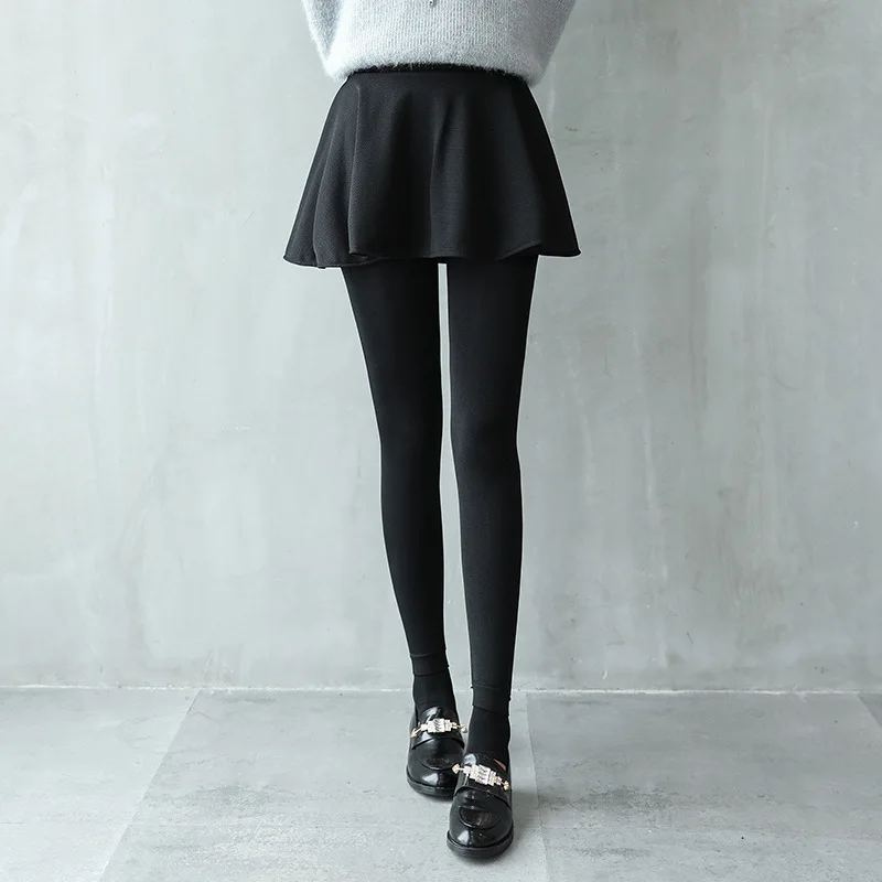 7966550379_2082842830