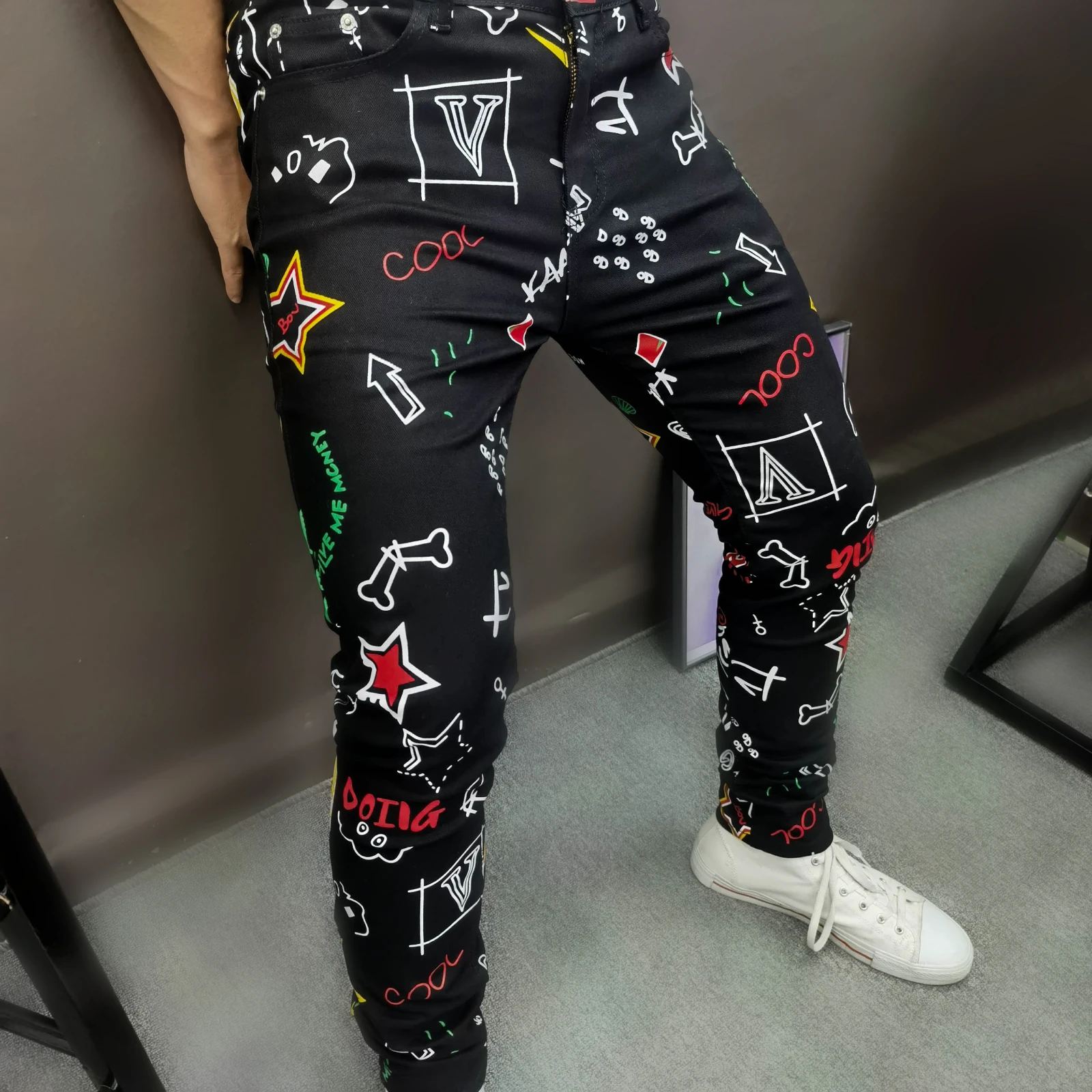 Pantalones vaqueros con estampado de grafiti para hombre, jeans de