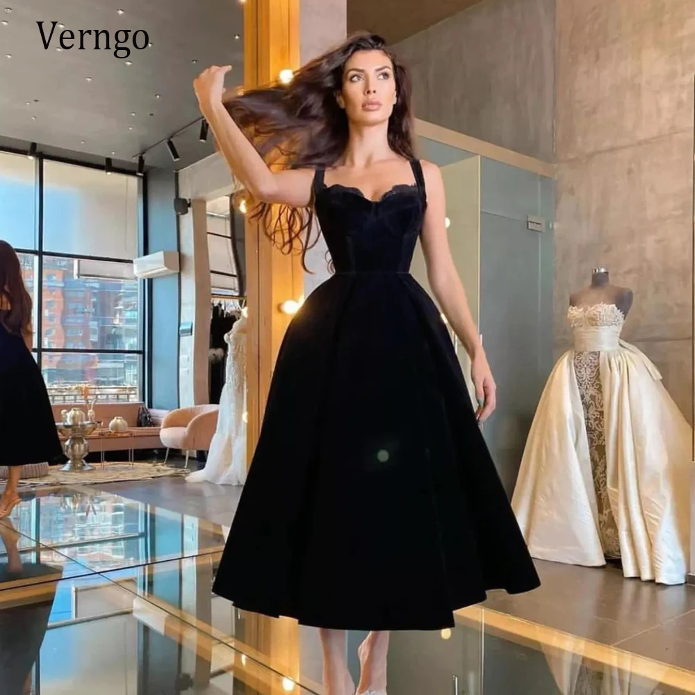 Простая черная велюровая вечерняя одежда Verngo короткие платья с лямкой на шее для