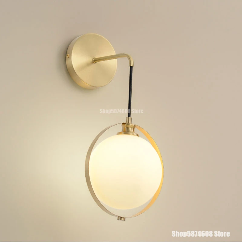 

Скандинавские латунные Стеклянные Настенные лампы, современный светодиодный прикроватный светильник для спальни, гостиной, настенные светильники для дома, коридора, прохода, ванной комнаты, декоративный светильник