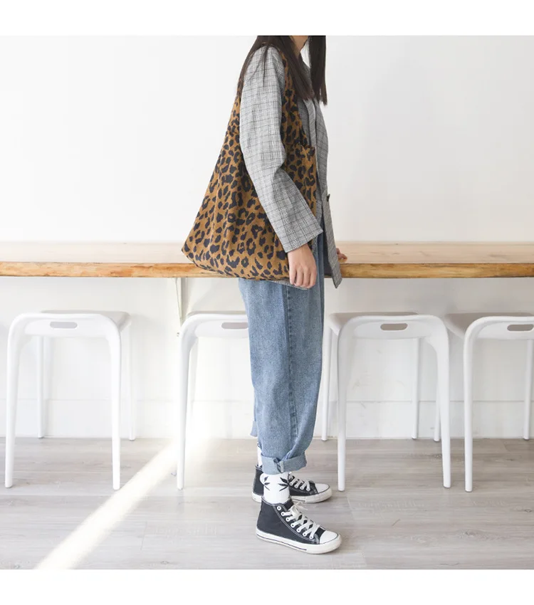 9440520654_1074810241