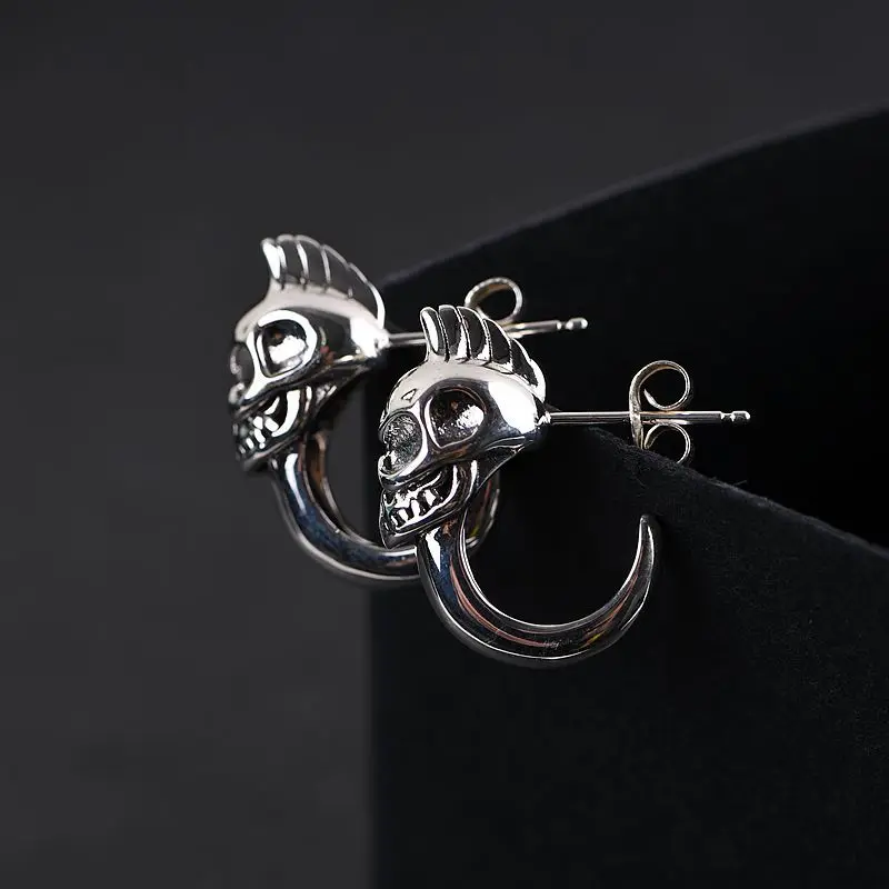 

Vintage Punk Skull Stud Earrings for Motorcycle Party Men Women Punk Skull Earrings Skeleton Retro Earrings Jewelry