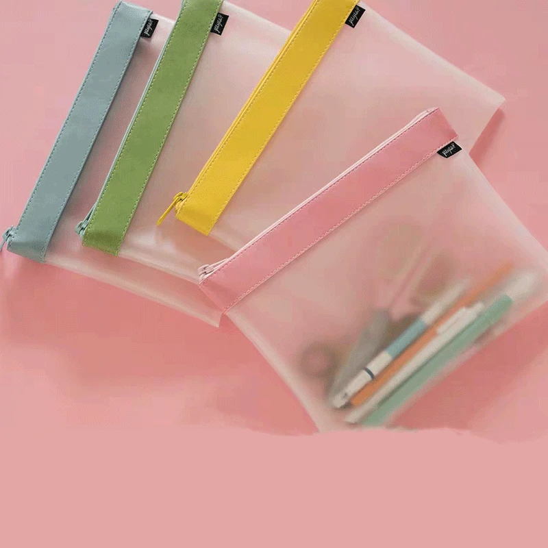 

To Fight a Lot of Hot Selling Printing PVC Pencil Bag Students Supplies PVC Storage Bag PVC Dull Polish Zipper Bag