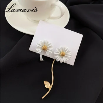 

2020 New Earrings Small Daisy Flower Flower Earrings Minimalist Mixed Small Earrings Simple Geometric Earrings Small Earrings Pe