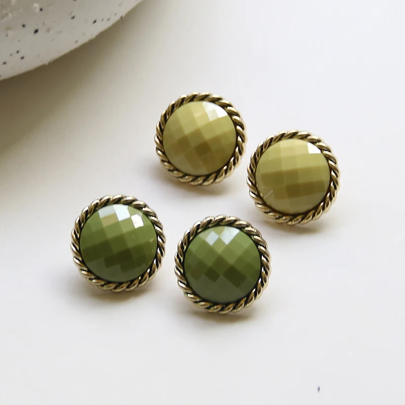 

Korean Green Stud Earrings for Women 2020 Temperament Statement Earrings Trendy Metal Frame Acrylic Resin Earring Fahion Jewelry