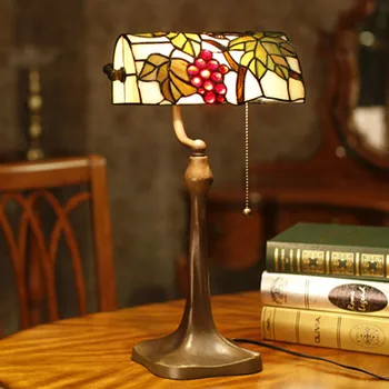 

10-Inch European Countryside Decorative Lamp Tiffany Office Desk Lamp European-Style Grape Glass Lamp Study Decorative Lamp