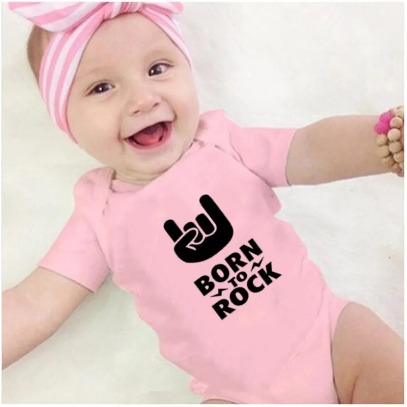 Забавный боди для новорожденных с надписью «BORN TO ROCK»; черный комбинезон; одежда для маленьких девочек и мальчиков; летняя хлопковая одежда