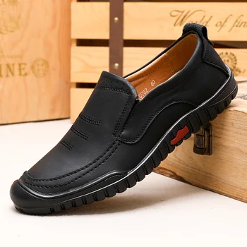 

Slip on Loafers Men Shoes Breathable Young Men's Formal Dress Shoes Genuine Leather Casual Shoes Soft Moccasins Men Flats 2.5