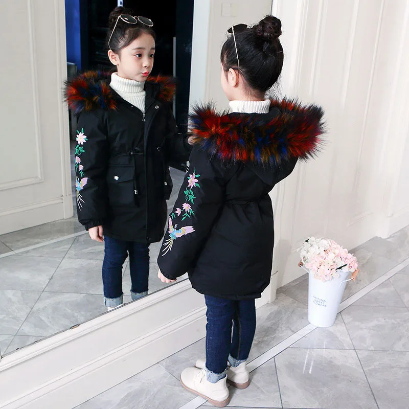Зимние куртки для девочек; коллекция года; Модное теплое плотное зимнее пальто для девочек; высокое качество; парка с меховым воротником и вышивкой; пальто - Color: black