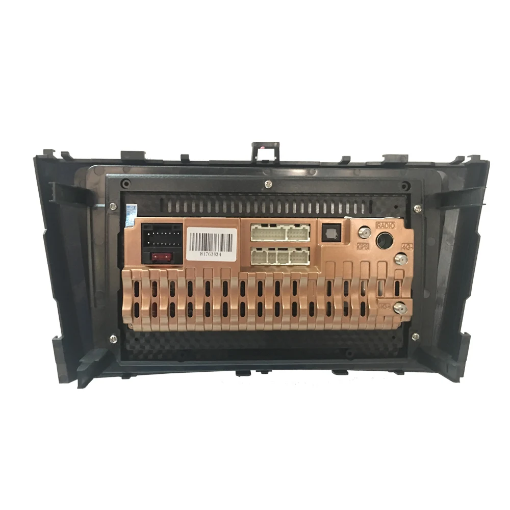 丰田艾云斯Toyota Avensis 尾板