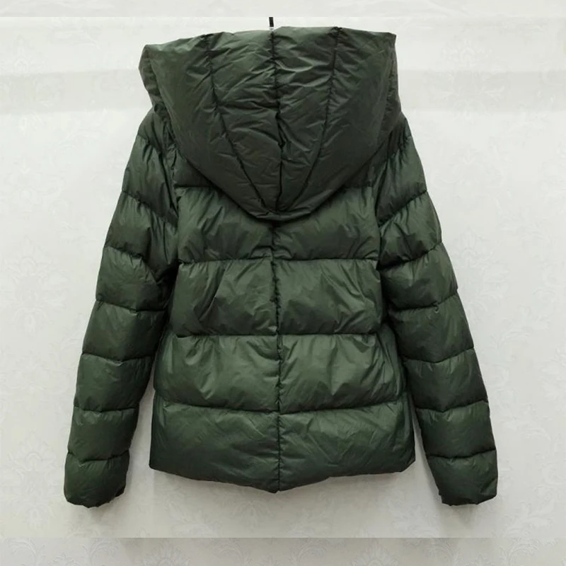 

New Winter 90% Ultra Light White Duck Down Jacket Women Short Down Coat Parkas Hooded Parkas Warm Female Snow Outwear