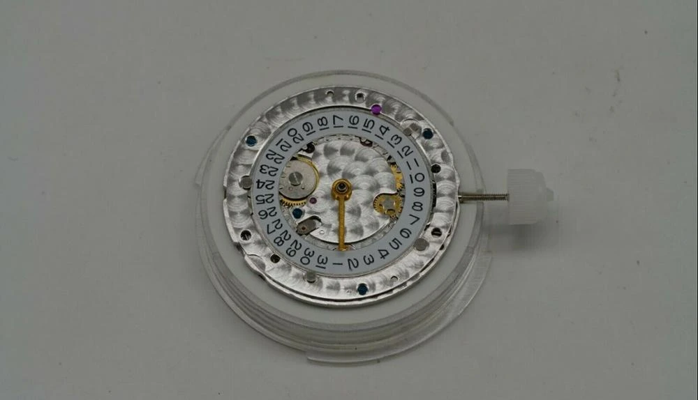 China Made VR3135 Movement Full Engraved Blue Balance Spring Movement China Made VR3135 Movement Full Engraved Blue Balance Spring Movement