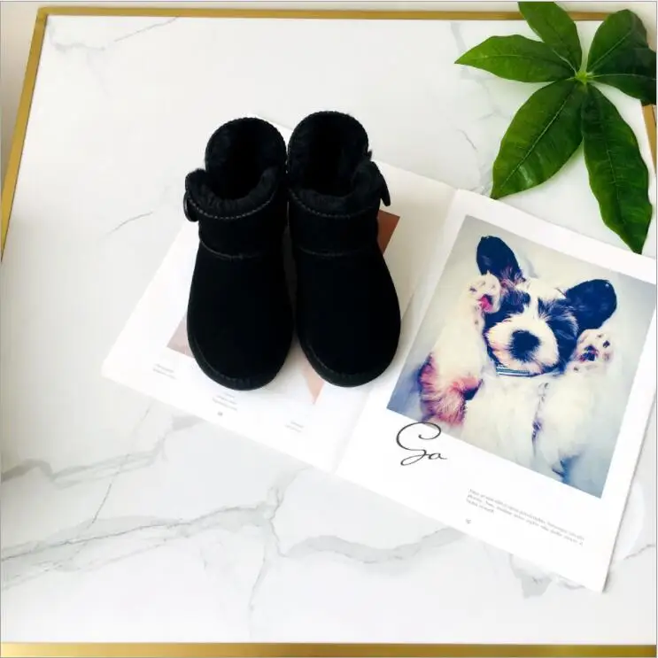Детские Зимние полуботинки из натуральной кожи; обувь для мальчиков и родителей; утепленная детская обувь; водонепроницаемые ботинки - Цвет: black cotton