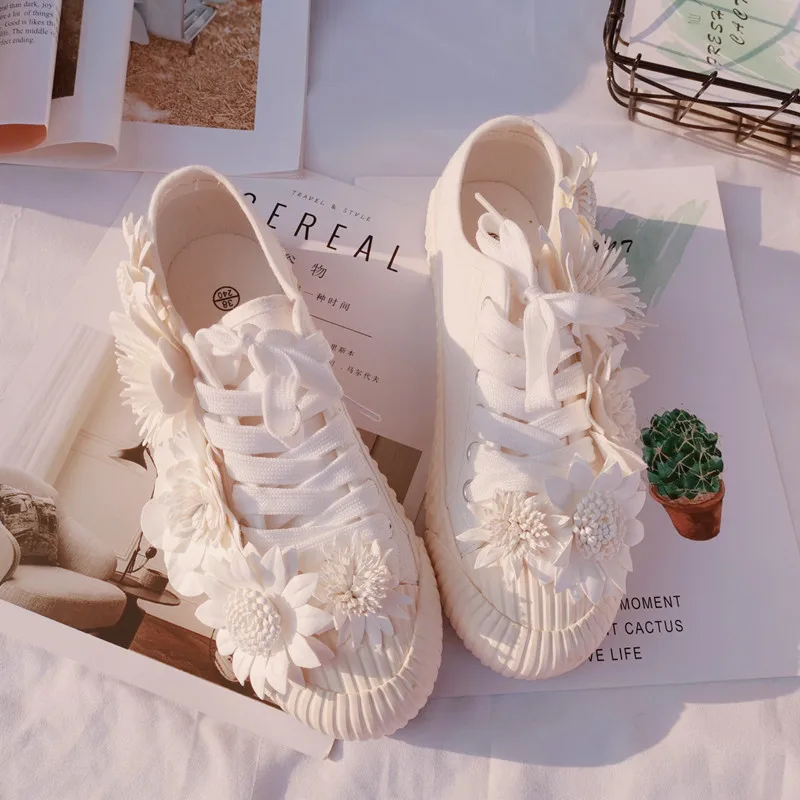 Sweet Flower White Canvas Women Sneakers Casual Shoes Ladies