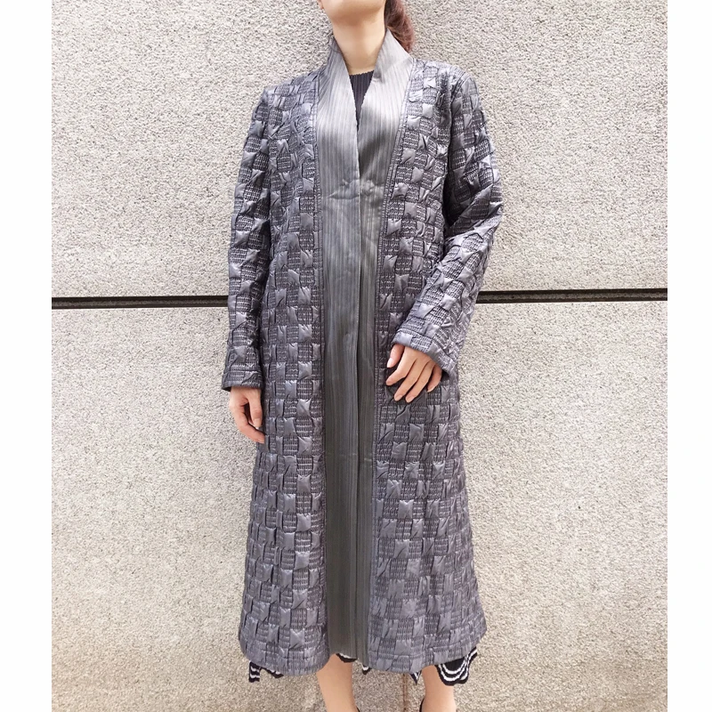 Горячая Miyake Мода Складные сплошной цвет Стенд шеи с длинными рукавами покрытые свободные хлопковые ветровки