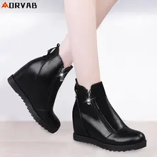 Зимние сапоги; женская меховая теплая обувь из плюша; женские ботинки из искусственной кожи черного и белого цвета; модные зимние ботинки на молнии с круглым носком; женские ботинки на танкетке