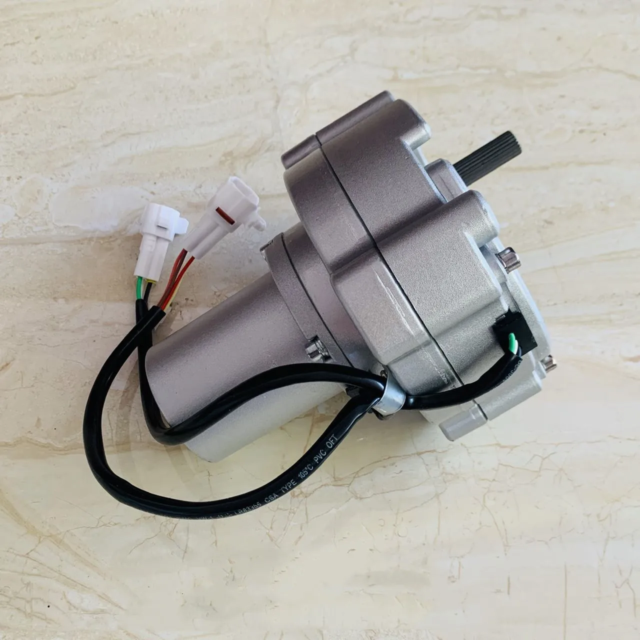 YN2406U197F4 YN2406U197F3 Throttle Accelerator Motor Governor Assembly for Kobelco Excavator SK120-3 SK120-5 SK200-3 SK200-5