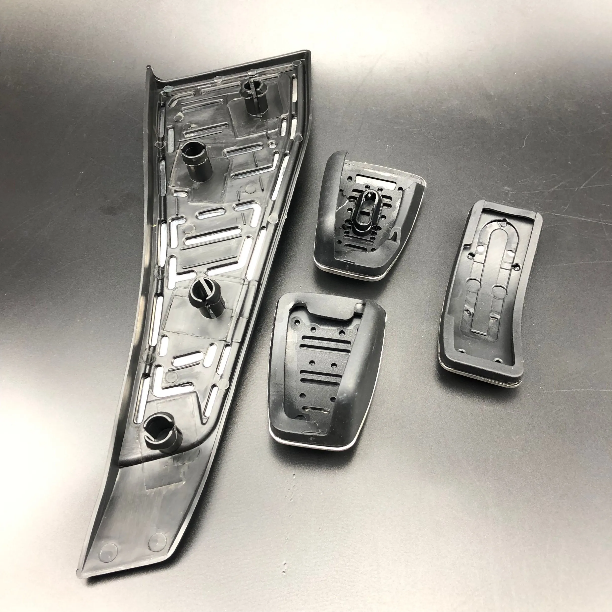RHD Car Pedal For Audi Q7 A4 S4 RS4 B9 8W Modified Foot Rest RHD AT Plate Accelerator Refit Pad Decorate