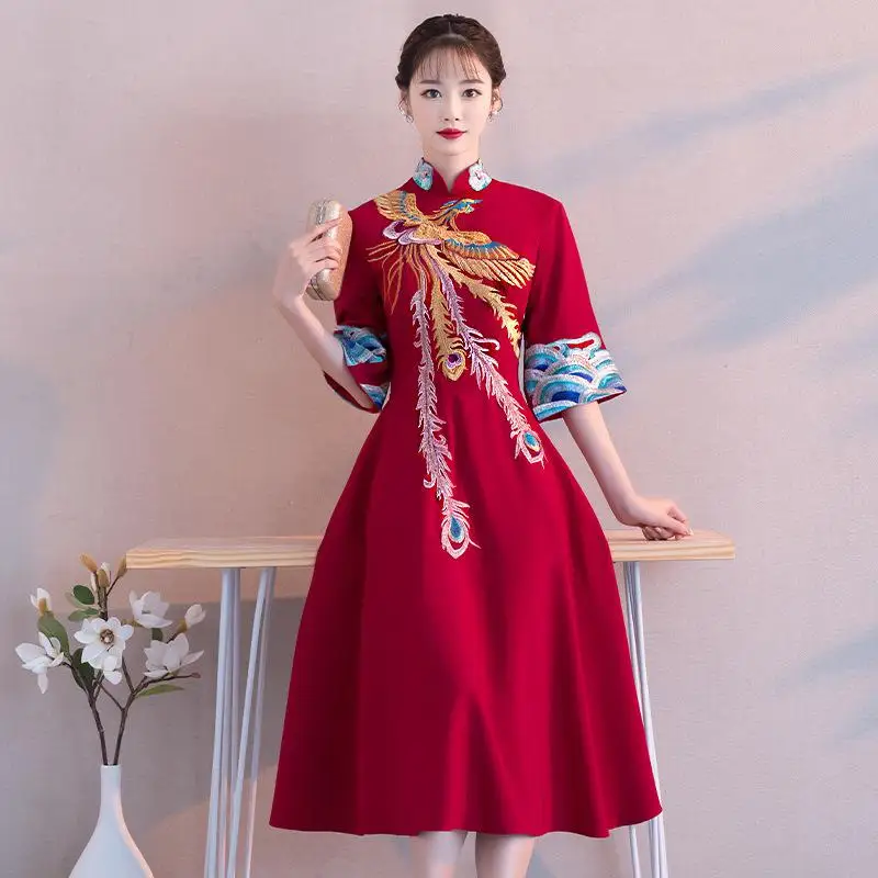 Red Bride Embroidery Cheongsam Long Party Dress Elegant Chinese Style Women Wedding Qipao Luxury Ball Gown Vestido S-XXL - Цвет: Style - 1