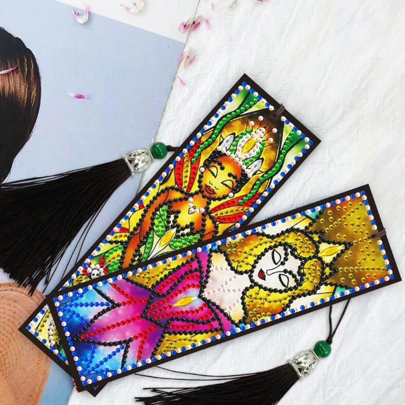DIY Beautiful Book Page Mark Special Shaped Drill Diamond Embroidery Bookmark 1pc 5D Diamond Painting Leather Bookmark with Tassel