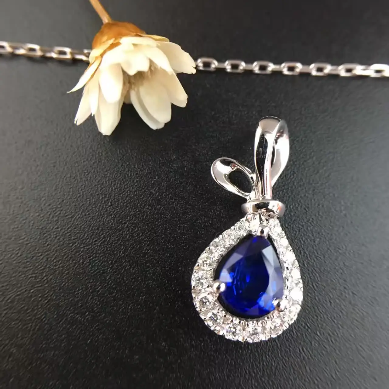 0.589ct+ 0.148ct 18K белое золото натуральный сапфир и кулон ожерелье с бриллиантами инкрустированные завод прямой Сапфир-ювелирные изделия
