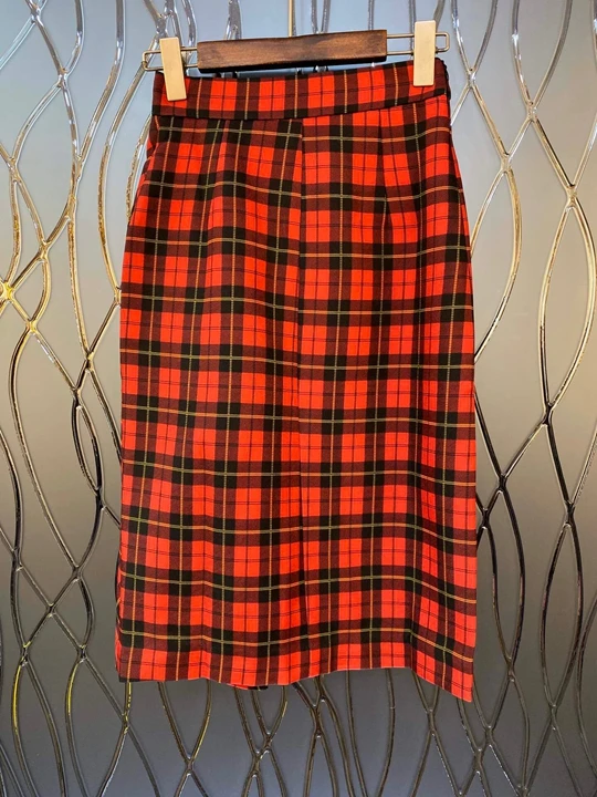 The new autumn and winter women's street split irregular plaid skirt 1014