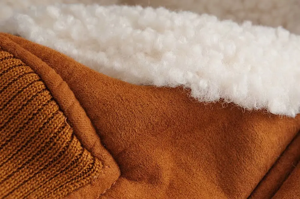 11515488996_576051690