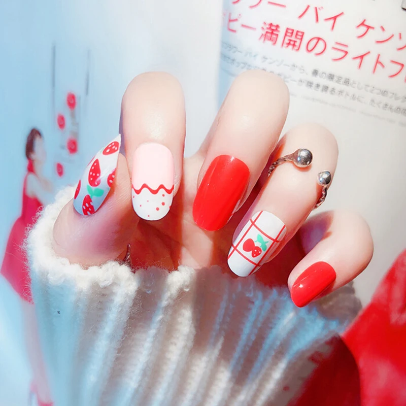 24Pcs/Set Strawberry Artificial Short False Nail Fake Nails Art Tips DIY Nail Art With 2g Glue