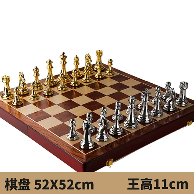 Jogo de xadrez de metal, Luxo Knight Table Game, Brinquedo do  entretenimento, Tema do soldado do dragão, Presente dos esportes -  AliExpress