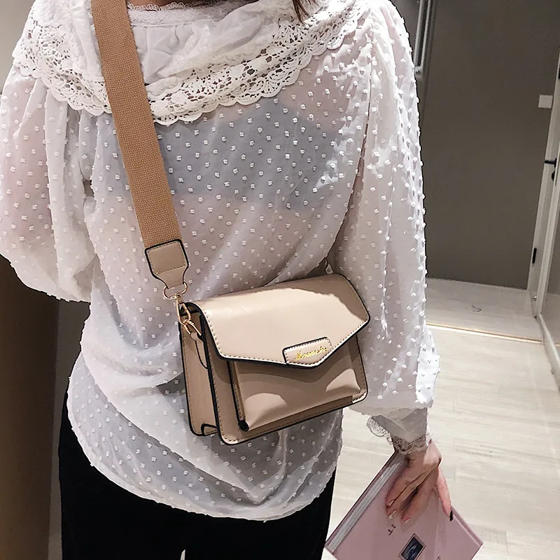 

Autumn 2019 New Style chao wang Red Versatile Contrast Color Bag Students Broadband Shoulder Square Sling Bag Versatile Women's