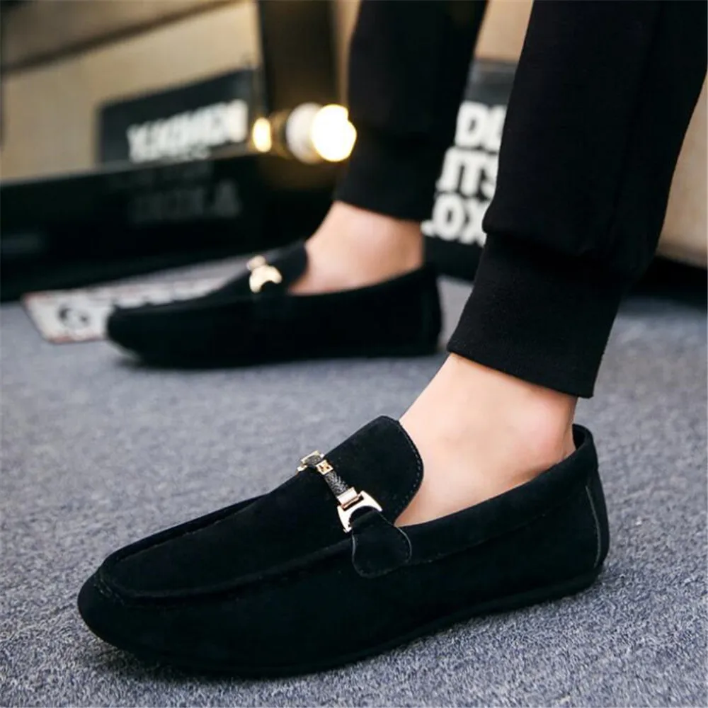 New men shoes leather comfortable breathable lightweight portable new wear-resistant non-slip sneaker design men shoes loafers