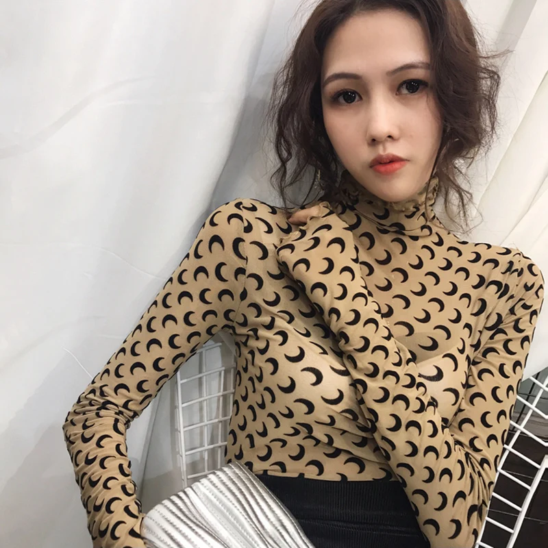 

The new versatile mesh long sleeve moon pattern base shirt