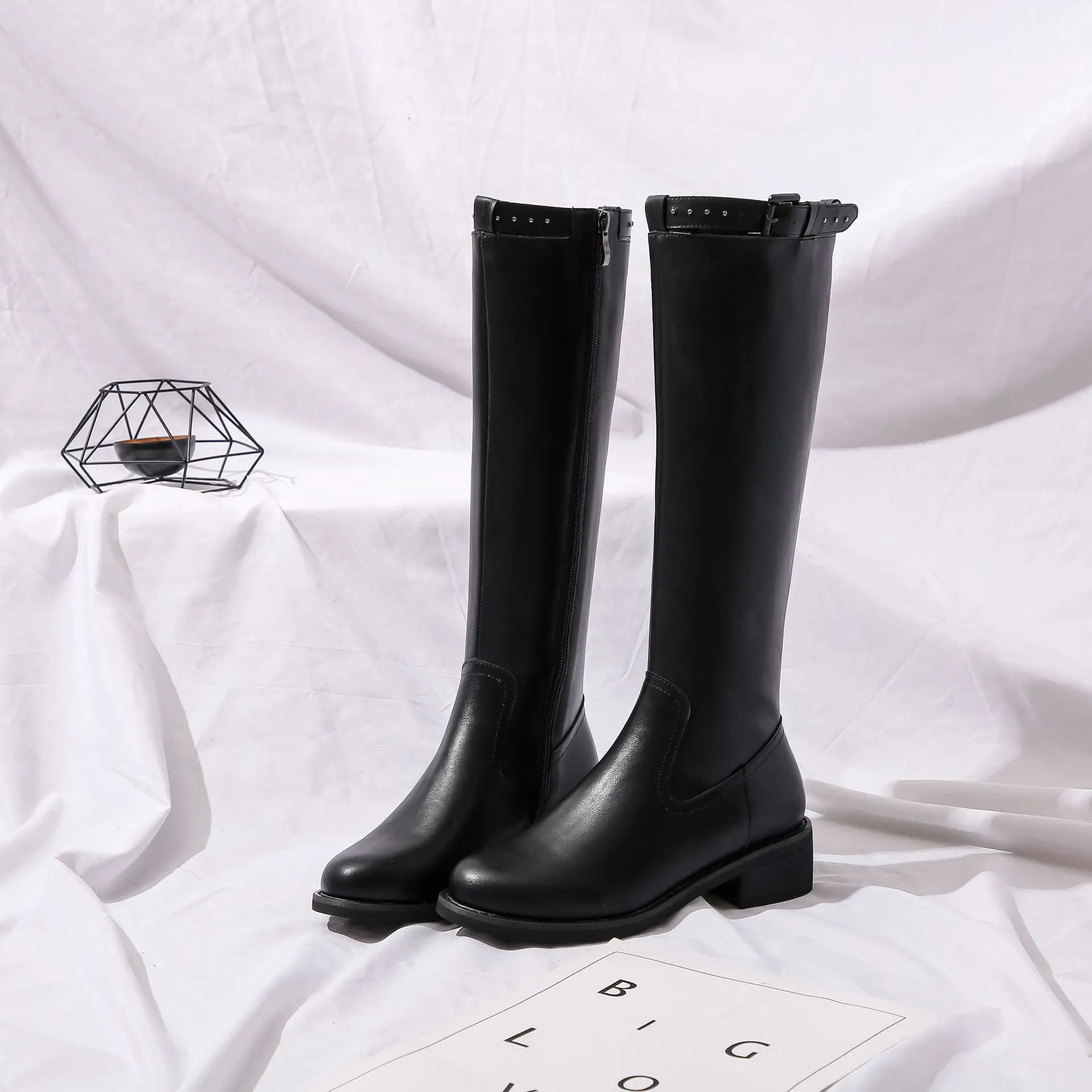 

2019 winter new long boots women fashion simple solid color plus velvet warm square heel comfortable casual Knight boots
