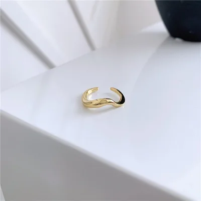 HUANZHI Новое Трендовое неравномерное изогнутое гладкое глянцевое геометрическое кольцо для женщин вечерние Ювелирные изделия Подарки