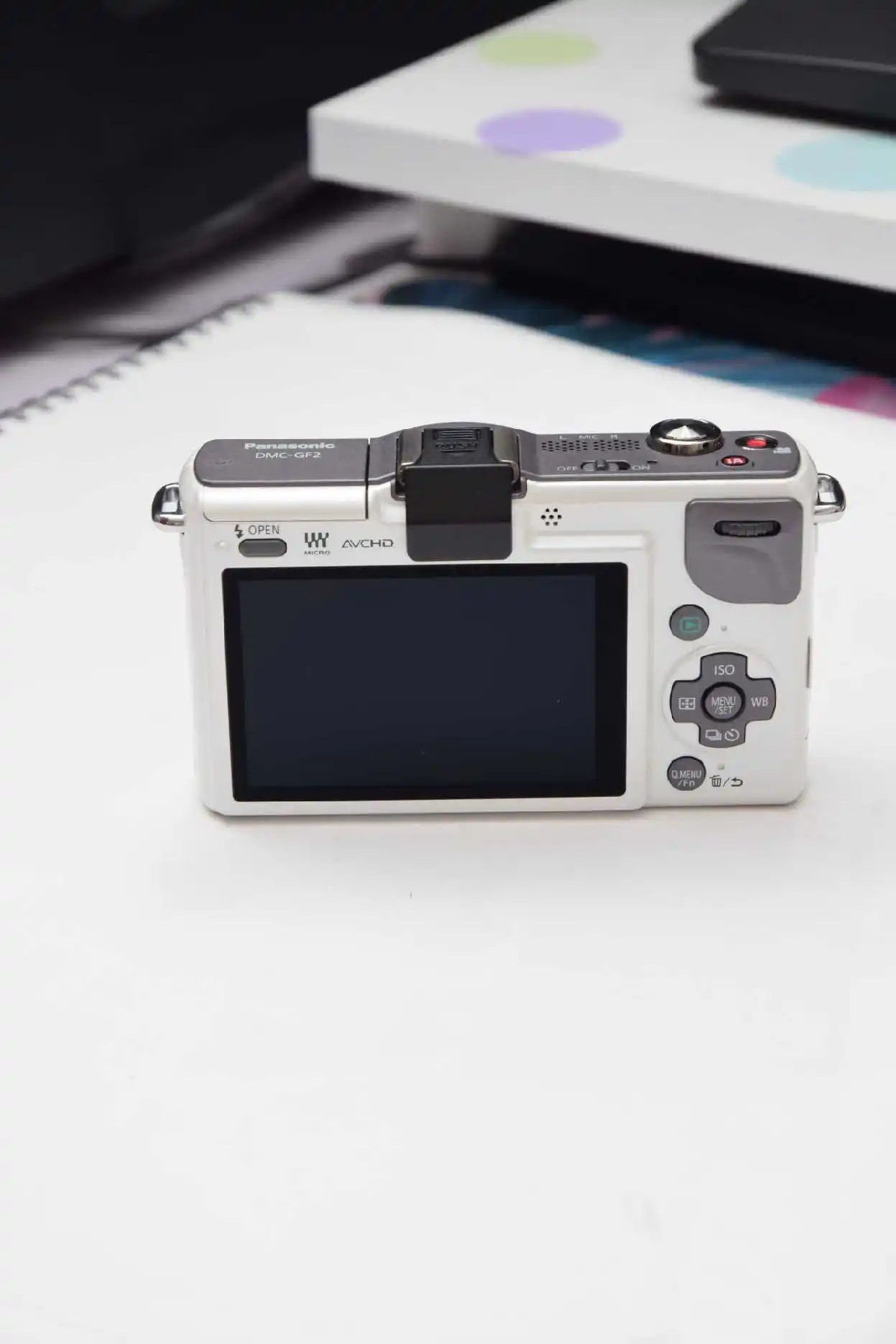  USEDPanasonic GF2 12.1MP Digital Camera with 3-inch LCD(NO LENS OR WITH LENS)