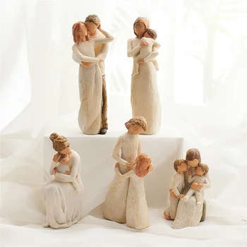 

Happy Family Ornaments Resin Statue Home Decoration Accessories Modern Desk Room Decoration Wedding Gifts Miniature Figurines