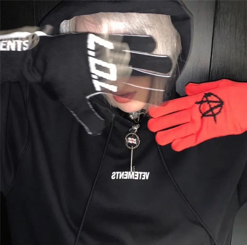 Street Wear Vetements Hoodie Men Women 1:1 Embroidery Vetements Pullover Big Tag Hip Hop Fashion Vetement Sweatshirts