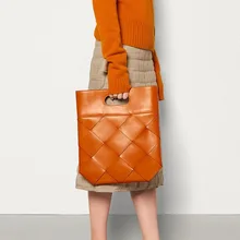Осенняя новая женская сумка из натуральной кожи, вязанная сумка из воловьей кожи для дам, однотонные тканые вместительные сумки-клатчи