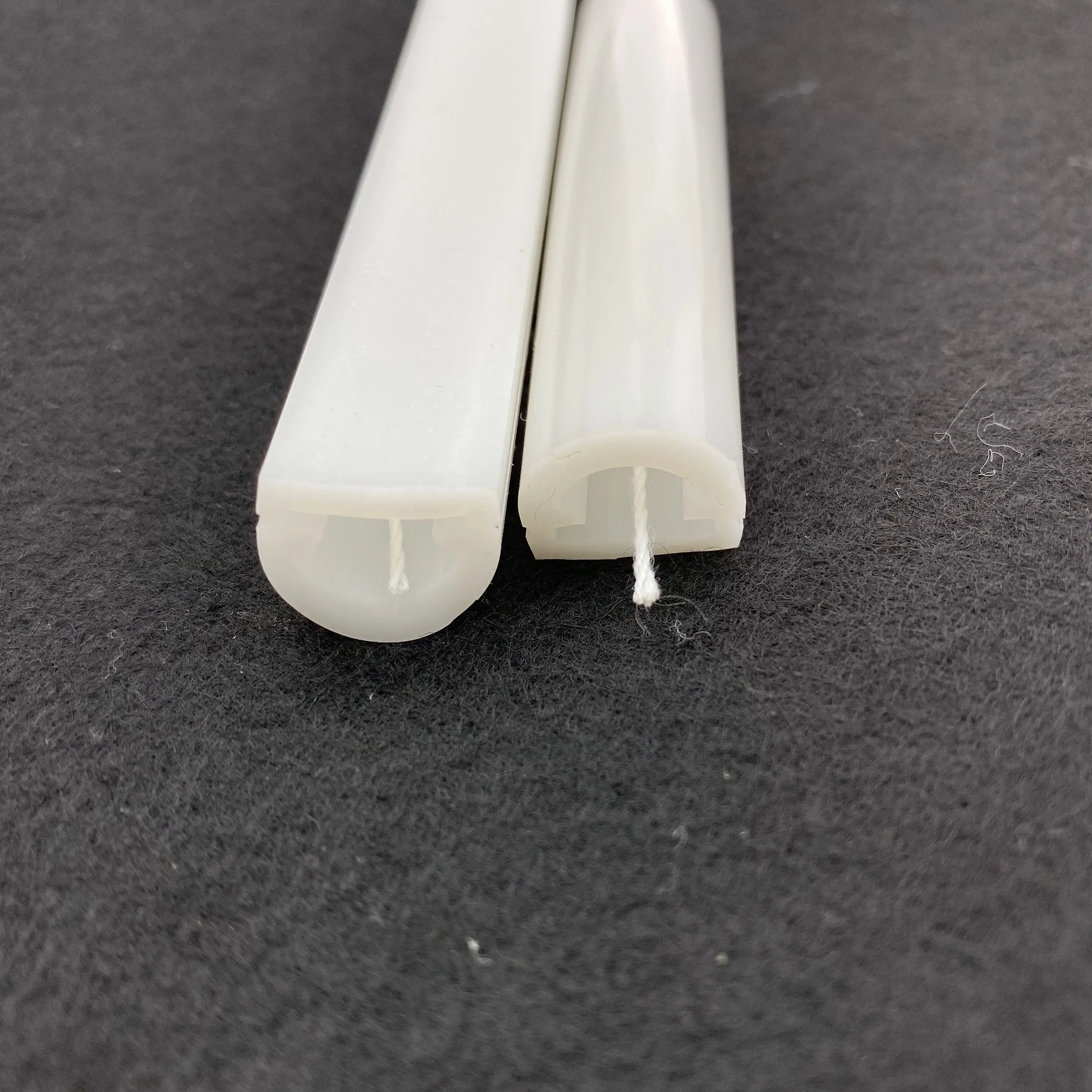 

Size:13mm*15mm,silicon frosted neon tube,side view,used for PCBWidth:10mm;180° Beamangle